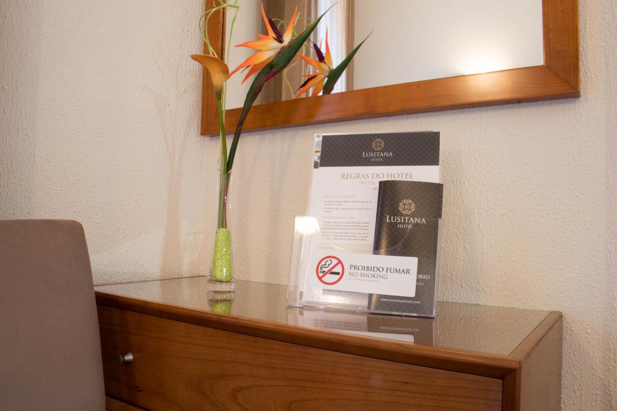 Lusitana Hotel Porto Kamer foto