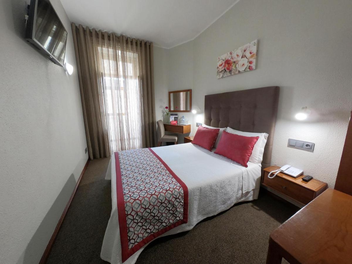 Lusitana Hotel Porto Buitenkant foto