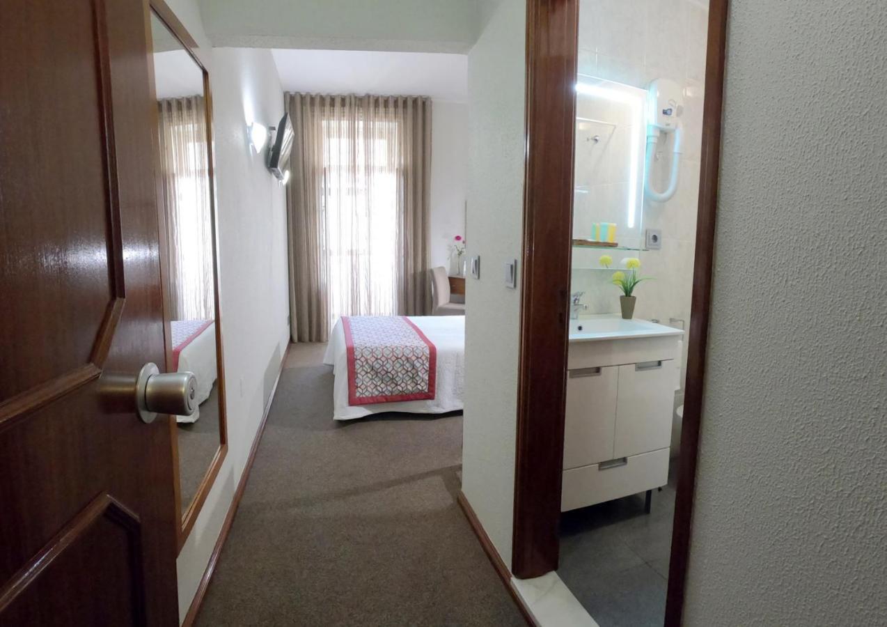 Lusitana Hotel Porto Buitenkant foto